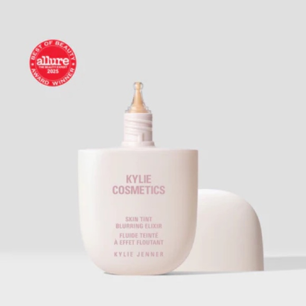 Kylie Cosmetics Skin Tint Blurring Elixir